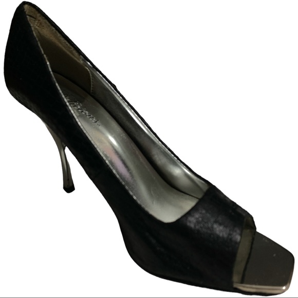 Gorgeous Delicious Black and Silver Front and Heel Size 9 - Picture 7 of 9